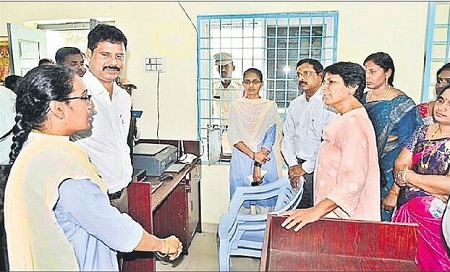 సచివాలయాల సేవలు అభినందనీయం