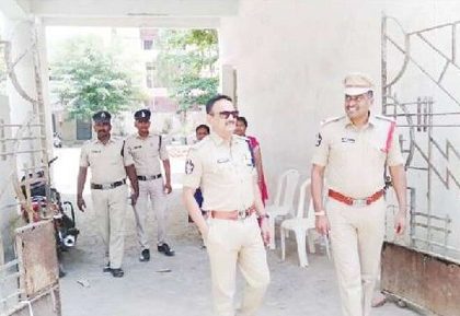 'పది' పరీక్ష కేంద్రాల వద్ద కట్టుదిట్టంగా ఏర్పాట్లు