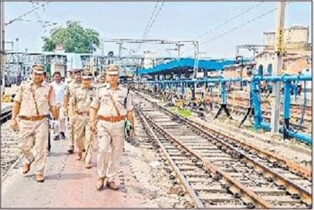 రైల్వే స్టేషన్ లో వార్షిక తనిఖీలు