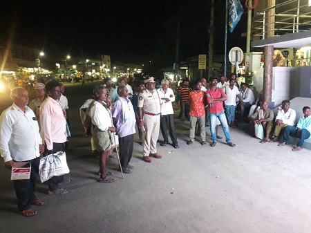 చేరువ వాహనం ద్వారా ప్రజలకు అవగాహన
