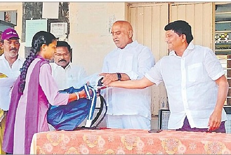 విద్యా సంస్కరణలు దేశానికే ఆదర్శం