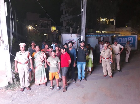 సైబర్ క్రైమ్, సోషల్ మీడియా నేరాలపై విద్యార్ధులకు అవగాహన మరియు చేరువ వాహనం ద్వారా ప్రజలకు అవగాహన కార్యక్రమాలు