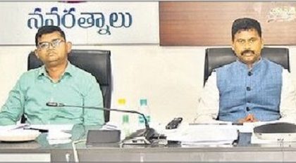 ఆర్బీకేల్లో విత్తనాలు, ఎరువులు సిద్ధంగా ఉంచాలి