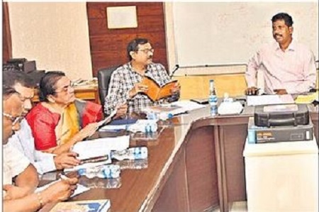 బాలకార్మికులతో పనిచేయిస్తే కఠిన చర్యలు