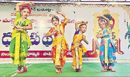 ఆకట్టుకున్న కూచిపూడి నృత్య ప్రదర్శన