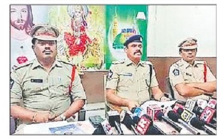 ఆరు కేజీల గంజాయి స్వాధీనం: ఆరుగురు అరెస్టు