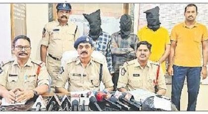 గంజాయి విక్రేతల అరెస్ట్
