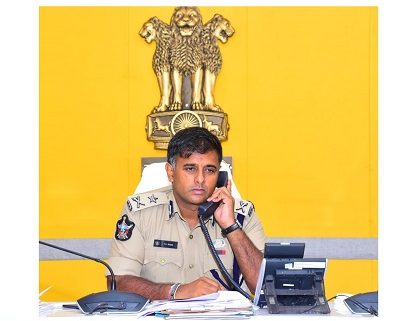 'డయల్ యువర్ పోలీస్ కమీషనర్' కార్యక్రమముకు 12 ఫిర్యాదులు