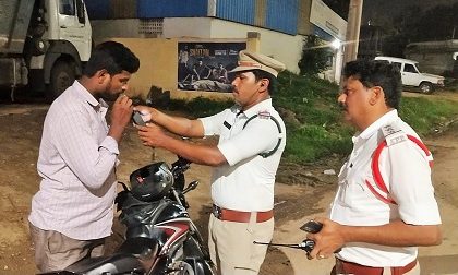 మద్యం సేవించి వాహనాలు నడిపిన 36 మందికి జైలు శిక్షా మరియు జరిమానా