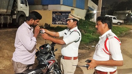 మద్యం సేవించి వాహనాలు నడిపిన 36 మందికి జైలు శిక్షా మరియు జరిమానా
