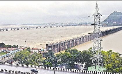కదలివస్తున్న కృష్ణమ్మ - ఉపనదుల ఉగ్రరూపం