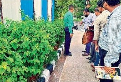 స్వరాజ్యమైదానం కూడలిని సుందరంగా తీర్చిదిద్దండి
