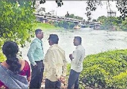 కాల్వల్లో చెత్త వేస్తే జరిమానా విధింపు