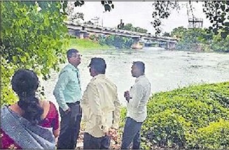 కాల్వల్లో చెత్త వేస్తే జరిమానా విధింపు