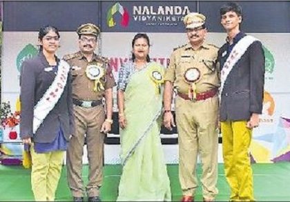 విద్యార్థి దశలోనే నాయకత్వ లక్షణాలు అలవర్చుకోవాలి