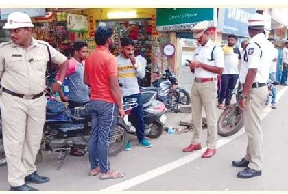 ర్యాష్ డ్రైవింగ్ దారులకు జరిమానా