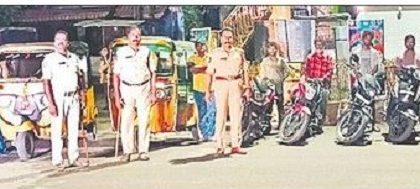 13 బైకులు, రెండు ఆటోలు సీజ్