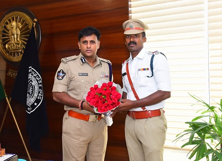 ప్రజలకు మరిన్ని సేవలందించాలి : పోలీస్ కమీషనర్ శ్రీ కాంతి రాణా టాటా ఐ.పి.ఎస్.గారు