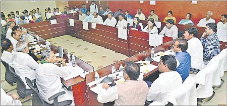 శరవేగంగా హైవేల నిర్మాణం