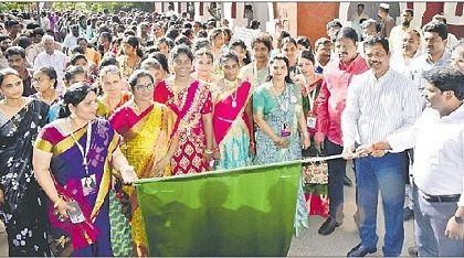 తెలుగు భాష ఔన్నత్యాన్ని చాటాలి