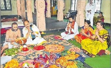 శాస్త్రోక్తంగా ప్రారంభమైన పవిత్రోత్సవాలు