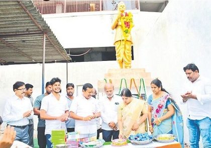 పింగళి వెంకయ్యకు ఘన నివాళి