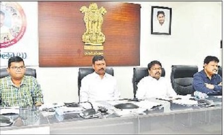 పారదర్శకంగా ఓటర్ల జాబితా పరిశీలన