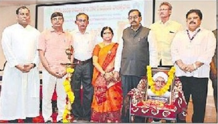 తెలుగు భాషను కాపాడుకుందాం