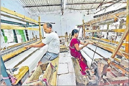 చేనేతలో చెక్కు చెదరని నైపుణ్యం