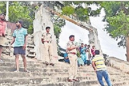 ముంపు ప్రాంత వాసులు అప్రమత్తంగా ఉండాలి