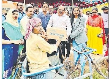 సామాజిక బాధ్యతగా పేదలను ఆదుకోవాలి