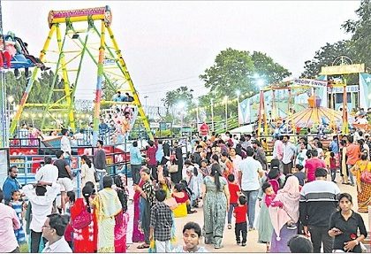 సండే సందడి