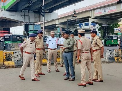 ట్రాఫిక్ నియంత్రణ దృష్ట్యా బందర్ రోడ్డు, పరిసర ప్రాంతాలను పరిశీలించిన పోలీస్ కమీషనర్ శ్రీ కాంతి రాణా టాటా ఐ.పి.ఎస్.గారు