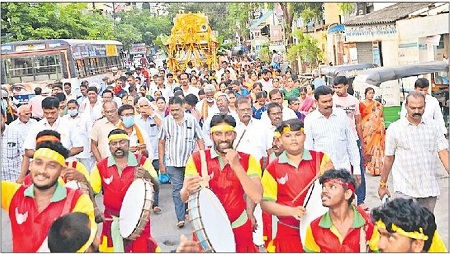 వైభవంగా ఆదిదంపతుల గిరి ప్రదక్షణ
