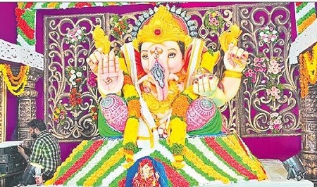 గణపతి ఉత్సవాలకు కేరాఫ్ పాతబస్తీ