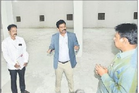 ఈవీఎంలకు పటిష్ట భద్రత
