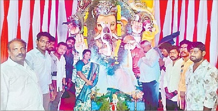 ఘనంగా చవితి వేడుకలు