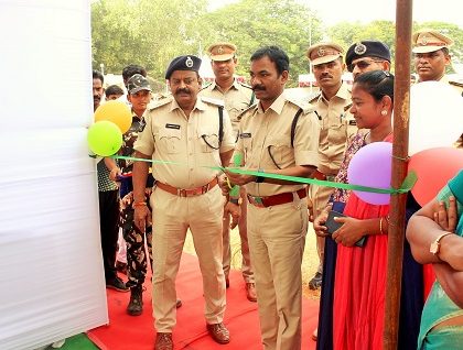 పోలీసు అమర వీరుల సంస్మరణ వారోత్సవాల్లో ఏ.ఆర్. గ్రౌండ్స్ నందు రక్త దాన శిబిరం ఏర్పాటు