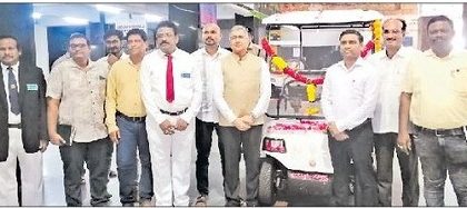 విజయవాడ రైల్వేస్టేషన్ లో బ్యాటరీ వాహనాల సేవలు