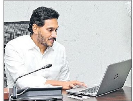 రూ.3,008 కోట్ల పెట్టుబడులు