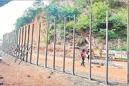 భక్తుల భద్రతకు పెద్దపీట