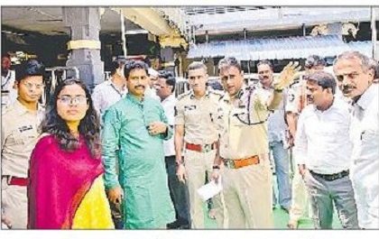 మూలా నక్షత్రం రద్దీ.. ప్రశాంతంగా అమ్మవారి దర్శనం
