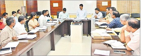 రోడ్డు ప్రమాదాల నివారణకు పటిష్ట చర్యలు