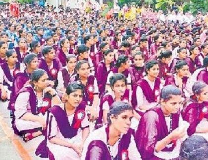 ఇంటర్ లో అడ్మిషన్ల జోష్