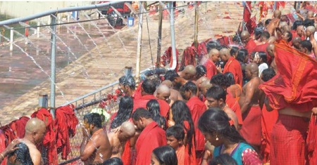 ఇంద్రకీలాద్రిపై భవానీల సందడి