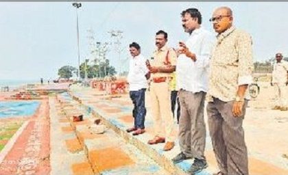పున్నమి ఘాట్ లో ఏర్పాట్ల పరిశీలన