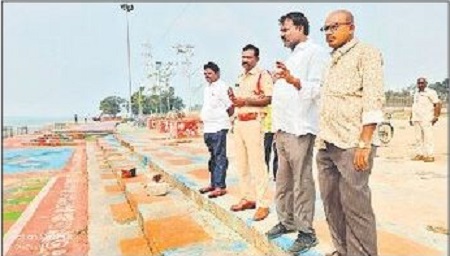 పున్నమి ఘాట్ లో ఏర్పాట్ల పరిశీలన