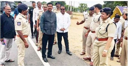 తెలంగాణ ఎన్నికలు దృష్ట్యా... మద్యం.. డబ్బు అక్రమ రవాణాను అడ్డుకోవాలి