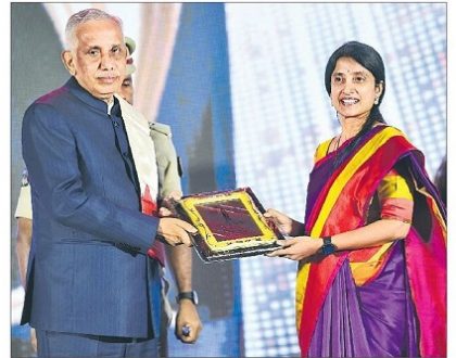 పురస్కార విజేతలు.. స్ఫూర్తి ప్రదాతలు