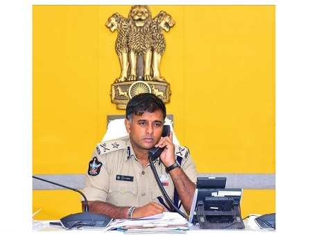 "డయల్ యువర్ పోలీస్ కమీషనర్" కార్యక్రమమునకు “12” ఫిర్యాదులు
